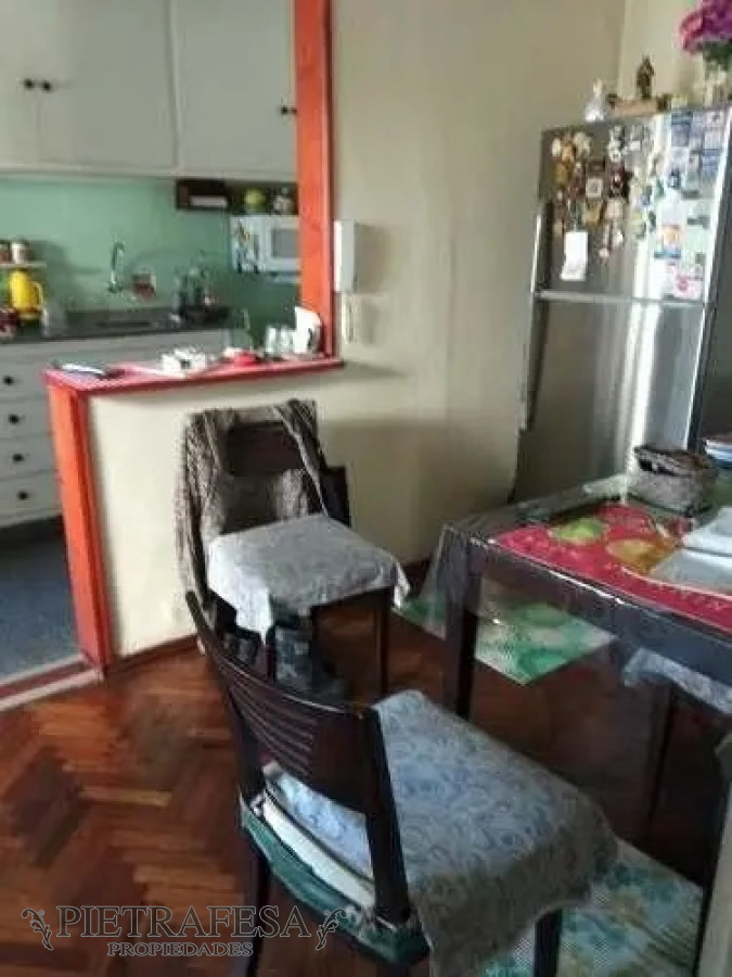 Apartamento ID.703 - Apto en venta 2 dormitorios 1 baño con garaje- Larrobla - Bella Vista 