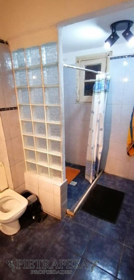 Apartamento ID.3023 - Apartamento en venta, 2 dormitorios, 1 baño, Cerro Largo, Centro.