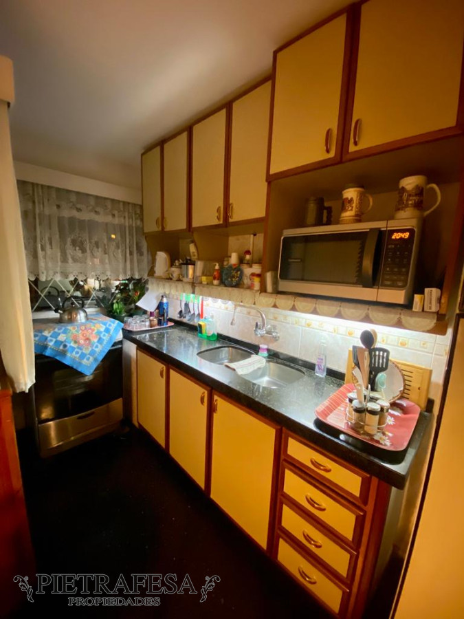 Apartamento ID.5292 - Apartamento en venta 3 dormitorios, 1 baño y garaje- Liber Arce- Buceo