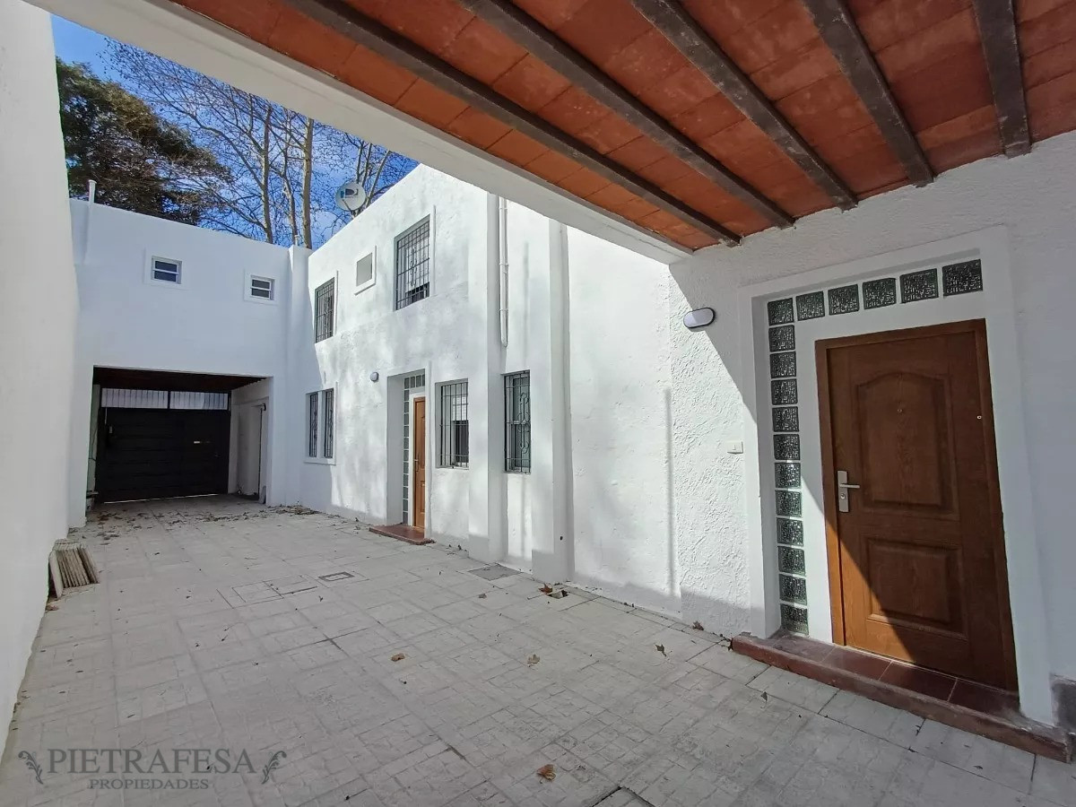 Apartamento ID.10829 - Apto en venta 2 dormitorios, 1 baño, cochera-Jacinto Vera