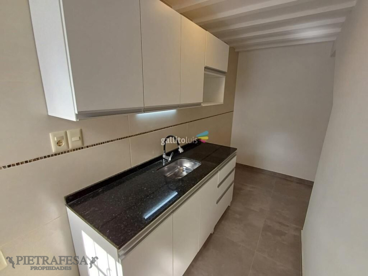Apartamento ID.10830 - Apto en venta 2 dormitorios, 1 baño, cochera-Jacinto Vera