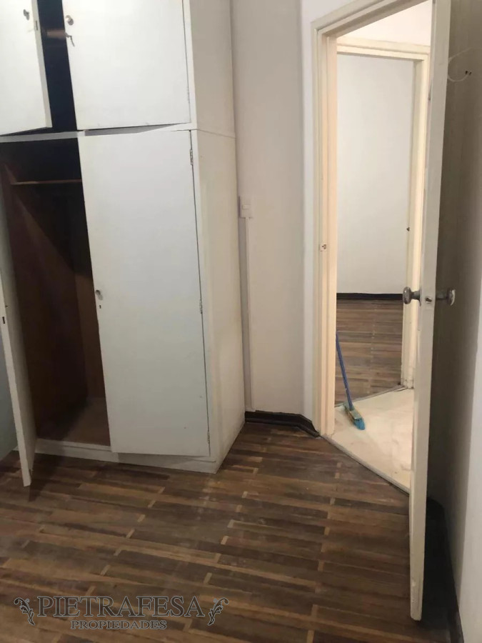Apartamento ID.7269 - Apartamento en venta con renta, 2 dormitorios, 1 baño-Ituzaingó-Ciudad Vieja