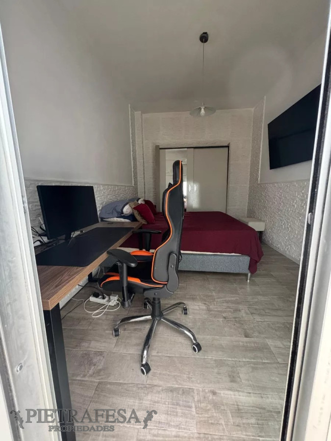 Apartamento ID.12128 - Apto en venta 2 dormitorios, patio-Centro 