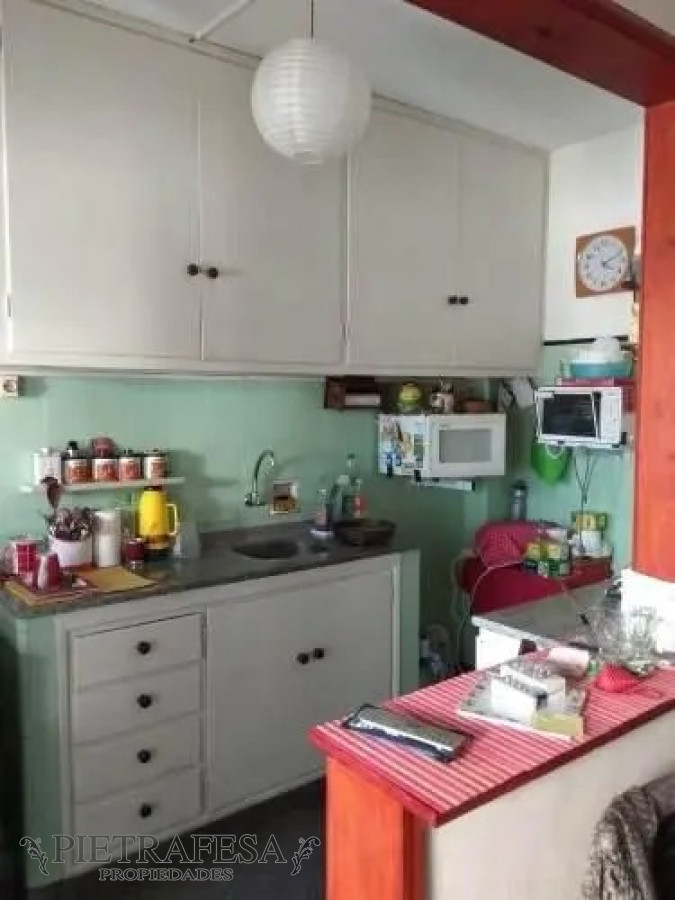 Apartamento ID.703 - Apto en venta 2 dormitorios 1 baño con garaje- Larrobla - Bella Vista 