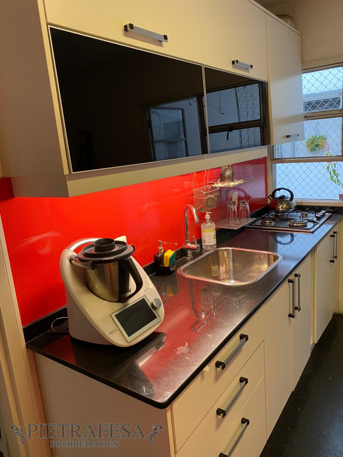 Apartamento ID.1758 - Apartamento en venta 4 dormitorios 3 baños con garaje - Zelmar Michelini - Centro 