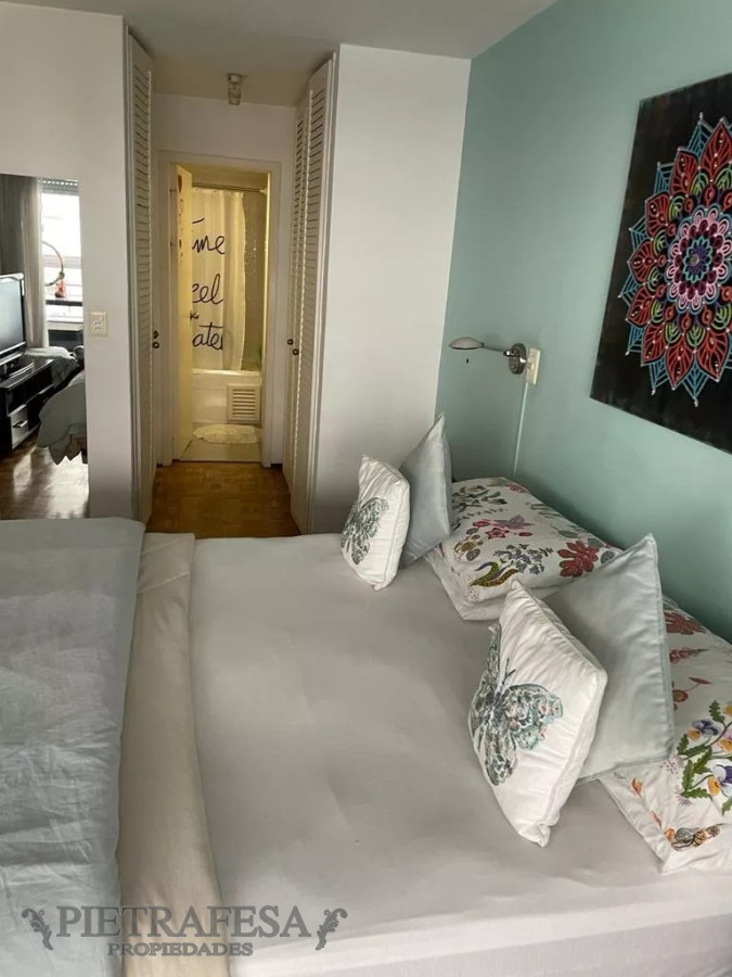Apartamento ID.9854 - Apto en venta 4 dormitorios, 4 baños, terraza,gje-Pocitos 