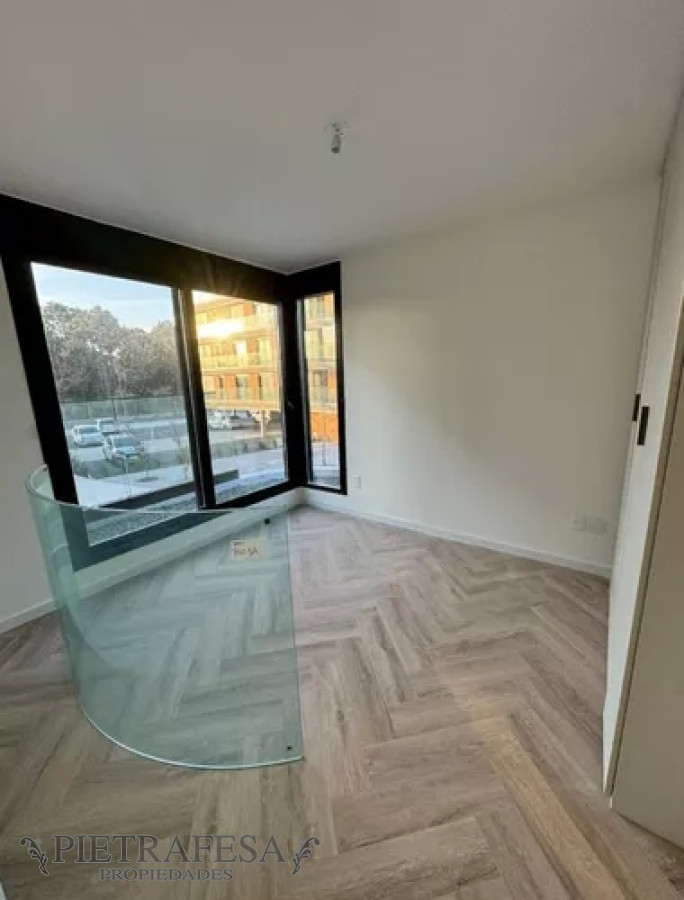 Apartamento ID.11192 - Apartamento en alquiler, 2dormitorios, 1baño, balcón, cochera. Barra de Carrasco.