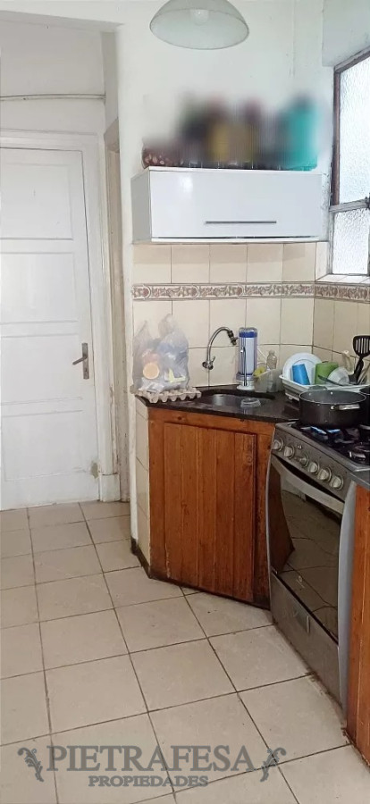 Apartamento ID.10102 - Apto en venta 2 dormitorios, 1 baño-Centro 