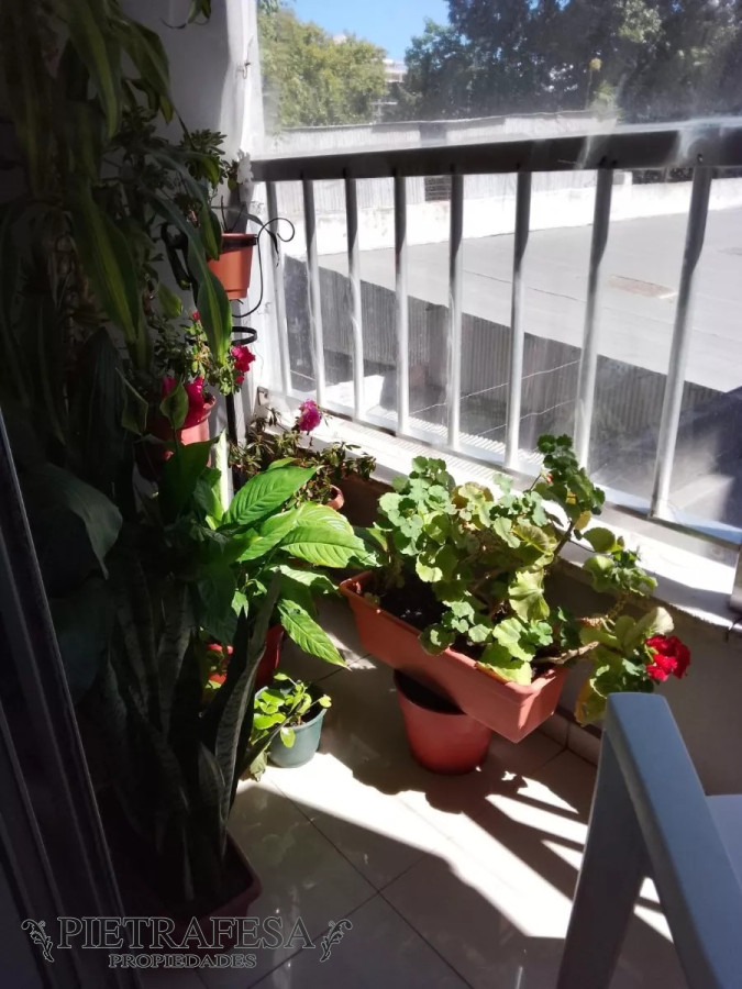 Apartamento ID.9526 - Monoambiente en venta con balcón- Punta Carretas