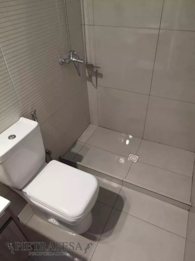 Apartamento ID.7883 - Apartamento en venta con renta, 1 dormitorio, 1 baño-Avenida General Rivera-Pocitos 