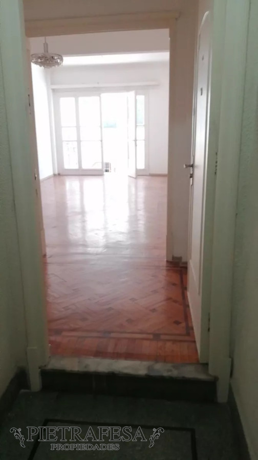 Apartamento ID.6217 - Apartamento en venta con renta 2 dormitorios, 2 baños y balcón-Tacuarembó -Cordón