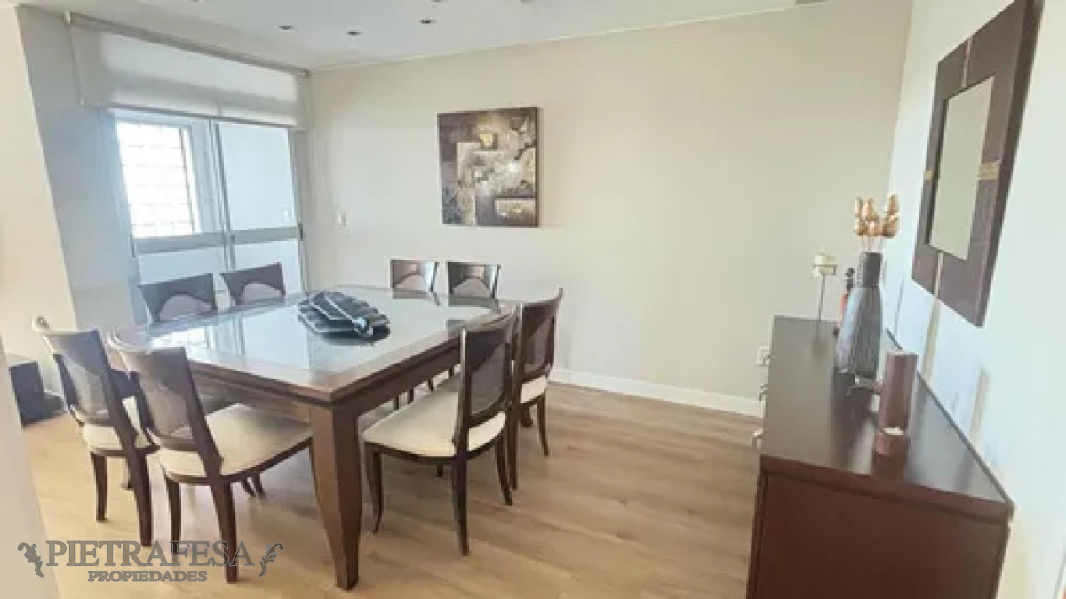Apartamento ID.13820 - Hermoso apartamento amueblado en alquiler, 3 dormitorios, 2 baños, terraza, garaje. Pocitos.