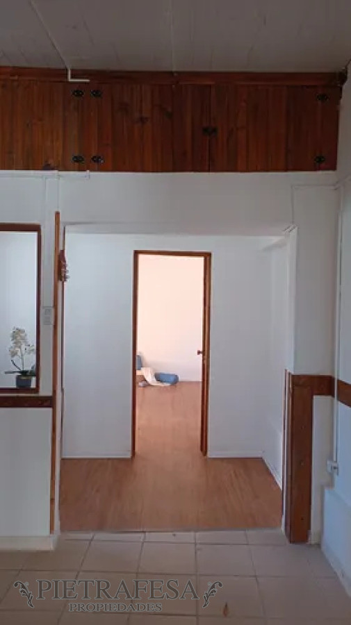 Apartamento ID.13729 - Apartamento en alquiler, 1dormitorio, 1baño, patio. Pérez Castellanos.