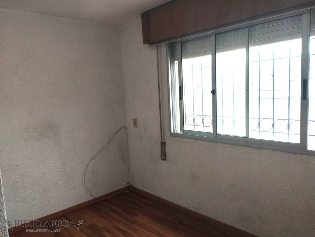 Apartamento ID.6829 - Apartamento en venta 3 dormitorios, 2 baños, patio con parrillero y azotea-Solano López-Buceo