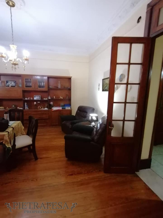 Apartamento ID.3023 - Apartamento en venta, 2 dormitorios, 1 baño, Cerro Largo, Centro.