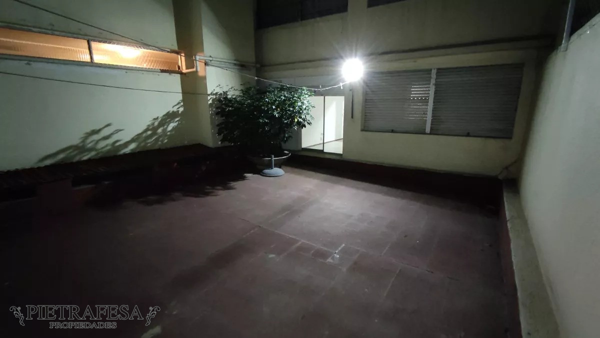 Apartamento ID.11415 - Apto en venta, 1 dormitorio, 1 baño, patio-Cordón.