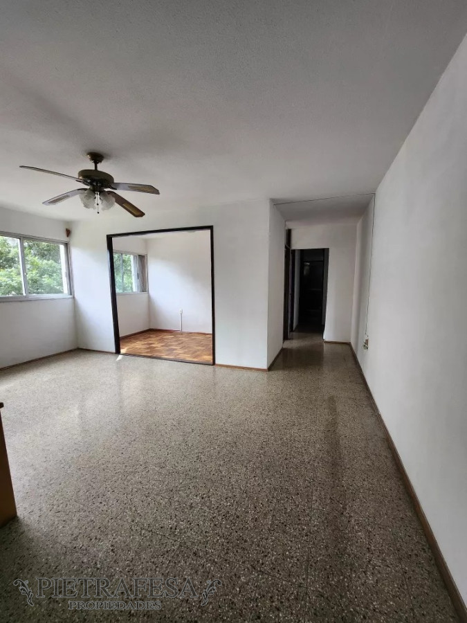Apartamento ID.12016 - Apto en venta 3 dormitorios, 1 baño -Malvin Norte