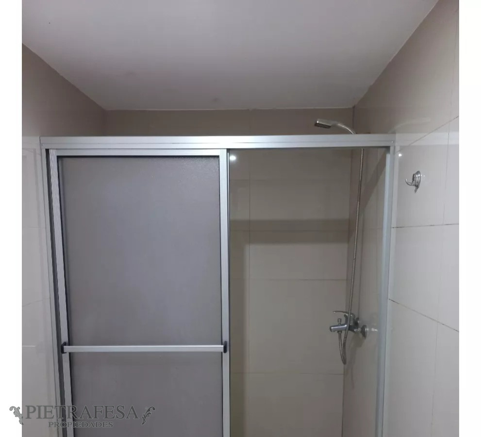 Apartamento ID.12142 - Apto en venta con renta, 1 dormitorio, 1 baño, balcón-Tres Cruces