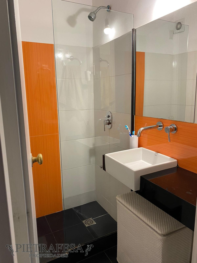 Apartamento ID.1758 - Apartamento en venta 4 dormitorios 3 baños con garaje - Zelmar Michelini - Centro 
