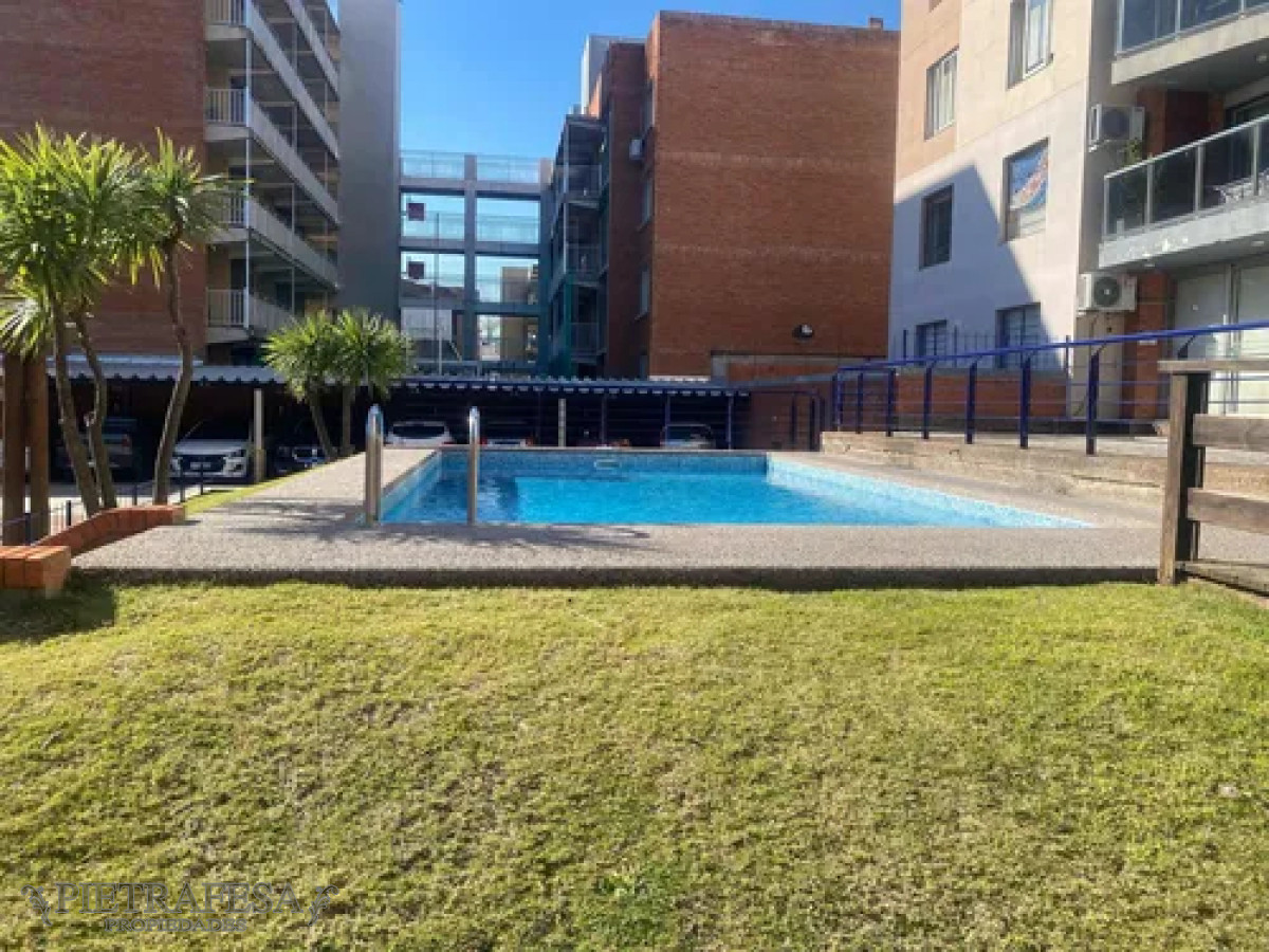 Apartamento ID.13825 - Apartamento en alquiler, 1 dormitorio, 1baño, balcón. La Blanqueada.