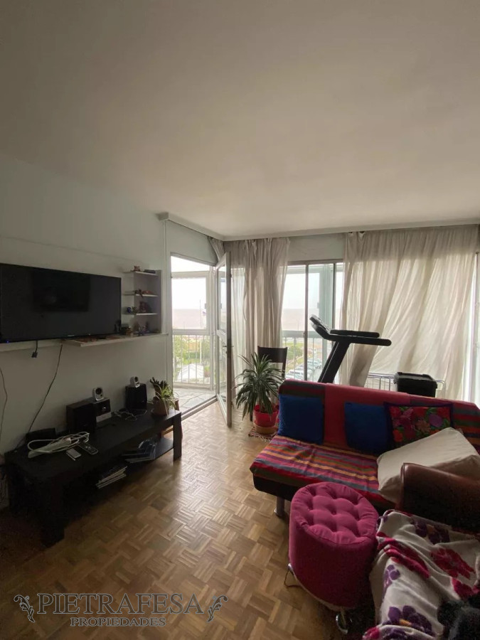 Apartamento ID.8196 - Apartamento en venta, 3 dormitorio, 2 baños, terraza y cochera- Cebollatí -Palermo