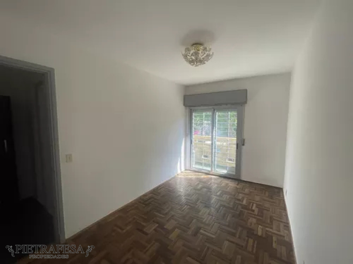 Apartamento ID.12085 - Apartamento en alquiler, 2dorm, 2baños, balcón, patio. Malvin.
