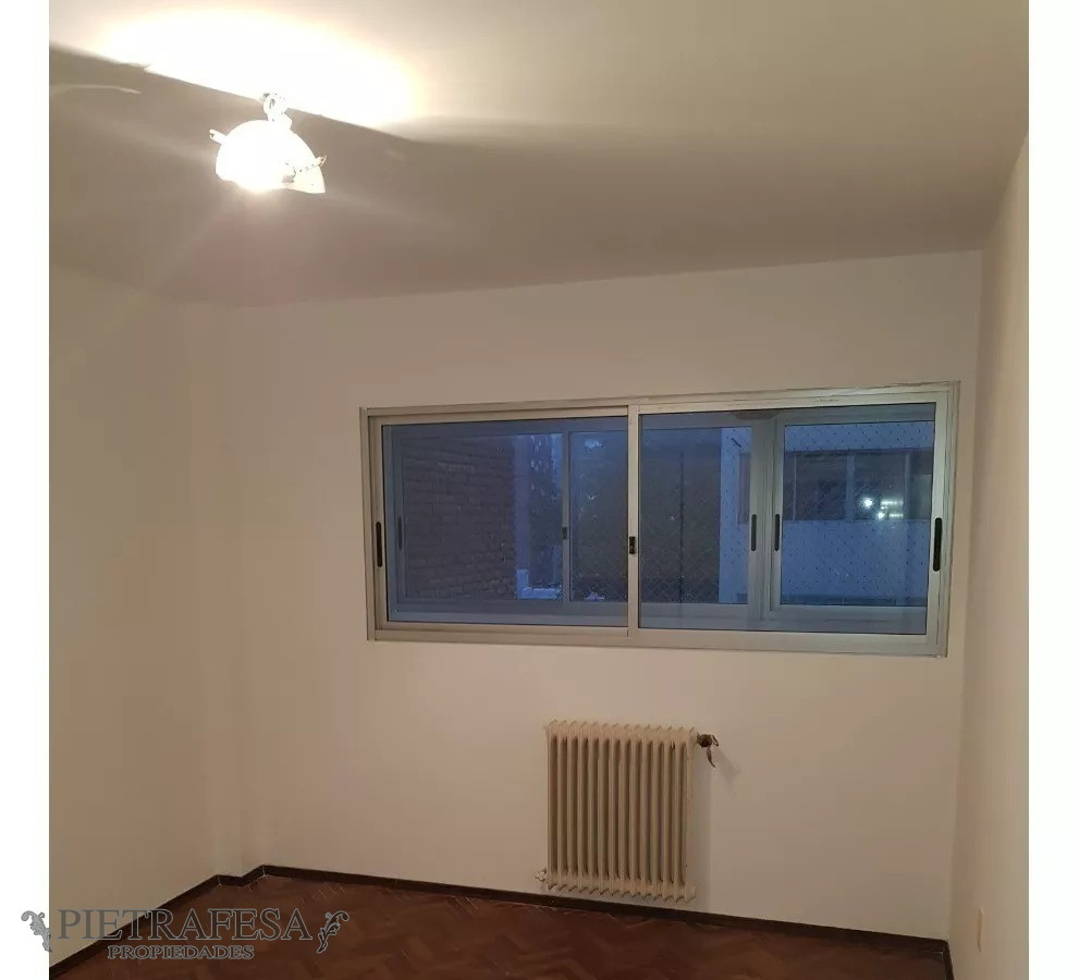 Apartamento ID.5827 - Apartamento con renta en venta 3 dormitorios, 2 baños, garaje y terraza-21 De Setiembre-Punta Carretas