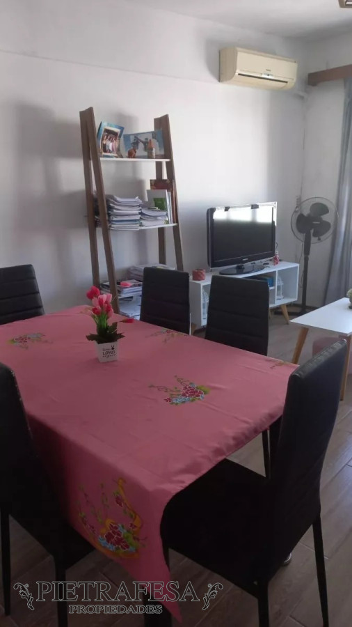 Apartamento ID.13299 - Apartamento en alquiler, 2 dormitorios, 1 baño. Cordón.