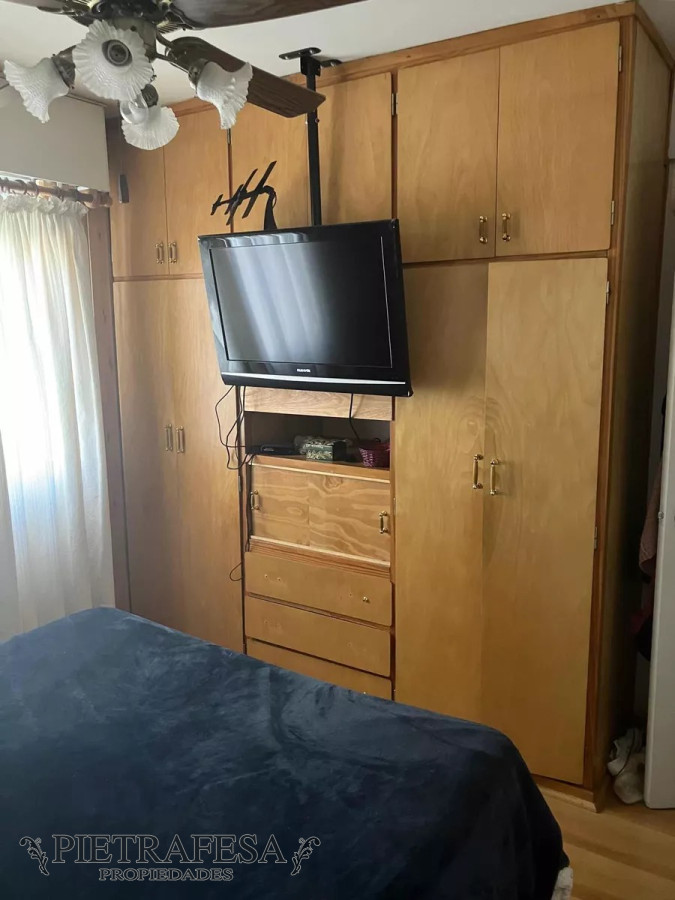 Apartamento ID.8050 - Apartamento en venta 3 dormitorios, 1 baño- Jaime Roldos y Pons-Pérez Castellanos