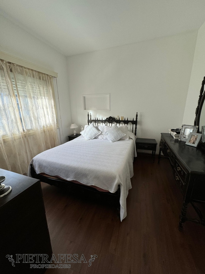 Apartamento ID.10287 - Apto en venta 4 dormitorios, 2 baños- Centro