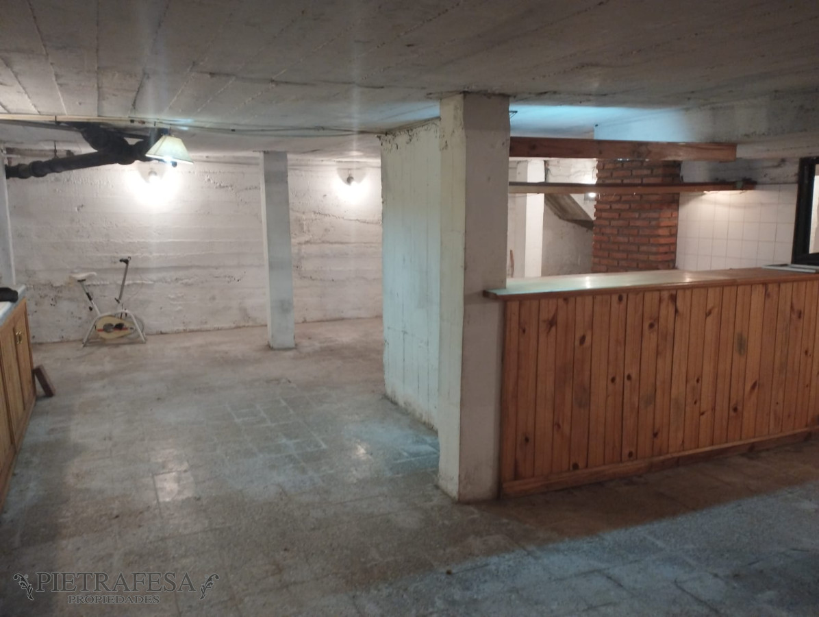 Apartamento ID.6829 - Apartamento en venta 3 dormitorios, 2 baños, patio con parrillero y azotea-Solano López-Buceo