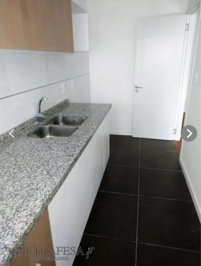 Apartamento ID.11982 - Apto en venta 2 dormitorios, balcón, garaje- Cordón 