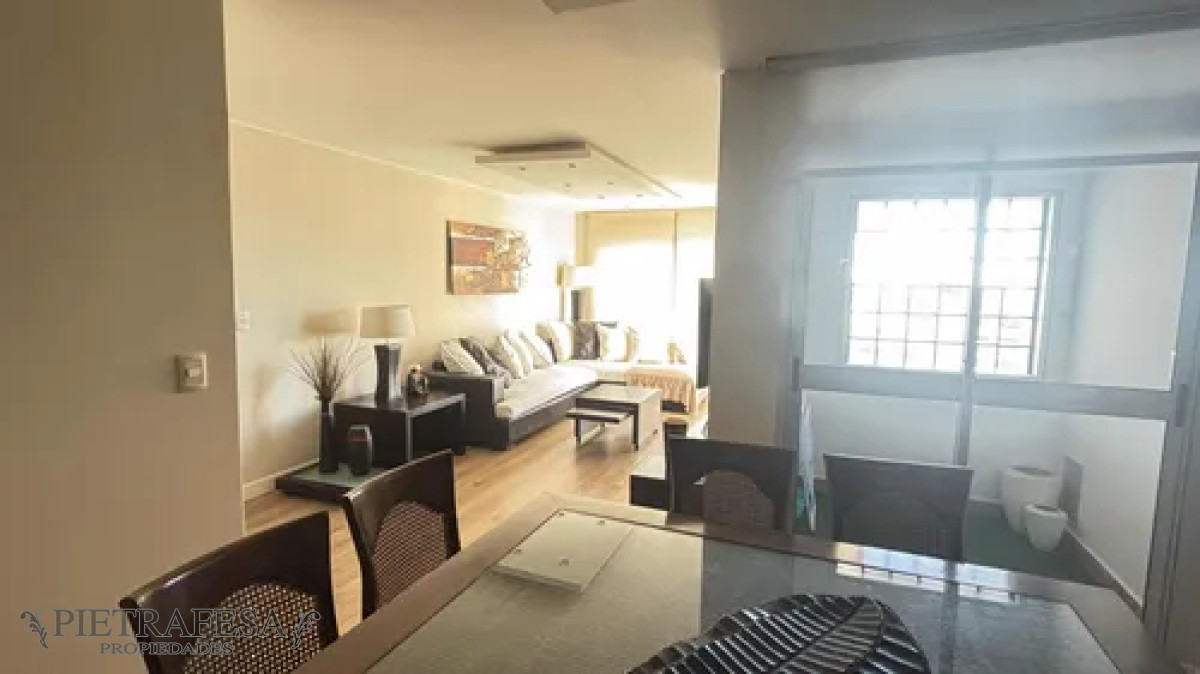 Apartamento ID.13820 - Hermoso apartamento amueblado en alquiler, 3 dormitorios, 2 baños, terraza, garaje. Pocitos.