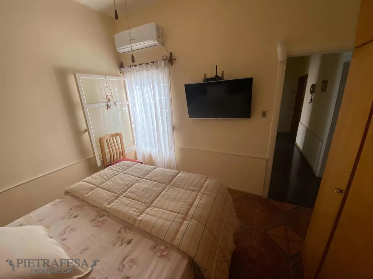 Apartamento ID.7155 - Apartamento en venta, 2 dormitorios, 1 baño y patio- Pte Lorenzo Batlle -Tres Cruces
