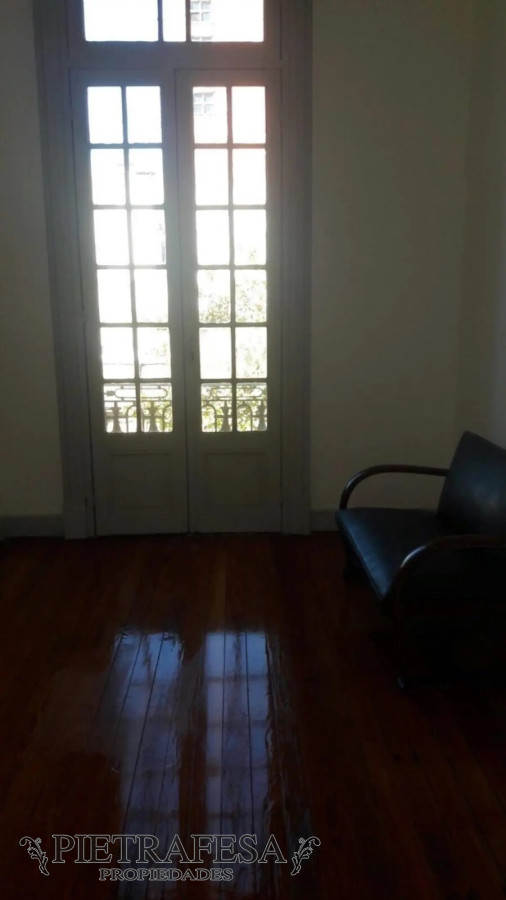 Apartamento ID.6968 - Apartamento en venta 4 dormitorios, 2 baños y balcón- Florida-Centro