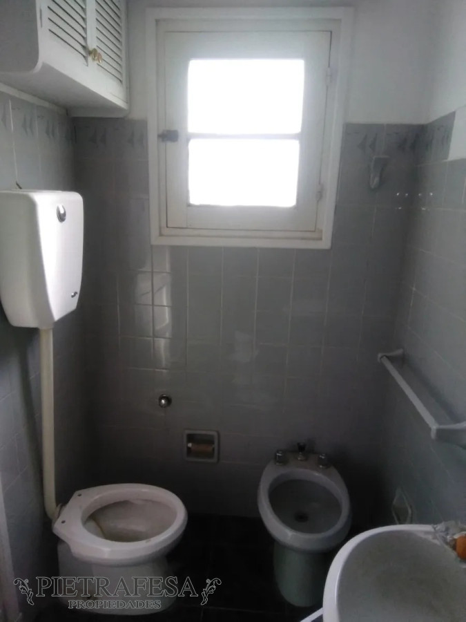 Apartamento ID.4056 - Apartamento en venta- 2 dormitorios 1 baño con patio - Cochera - Av. Corrientes - Malvin Norte