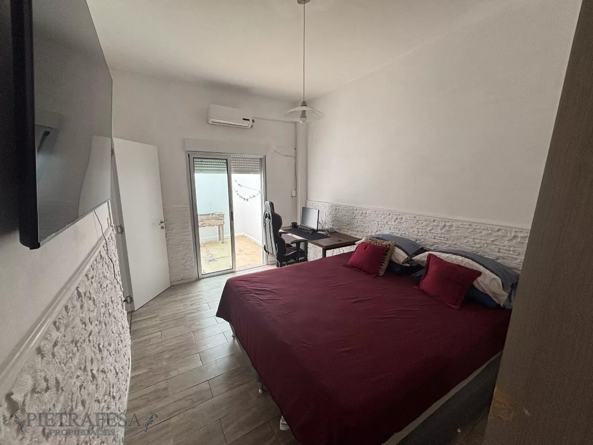 Apartamento ID.12128 - Apto en venta 2 dormitorios, patio-Centro 