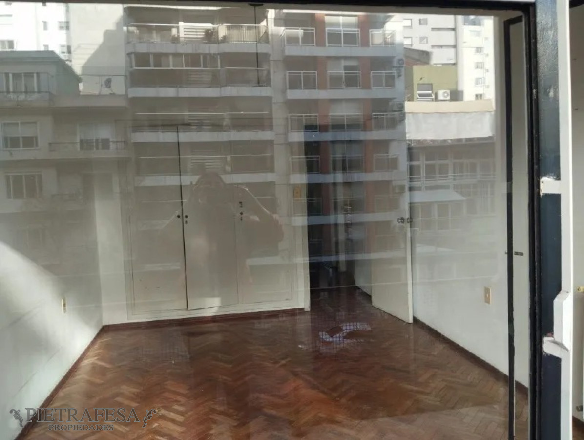 Apartamento ID.13808 - Apto en venta 2 dormitorios, 2 baño, terraza-Punta Carretas