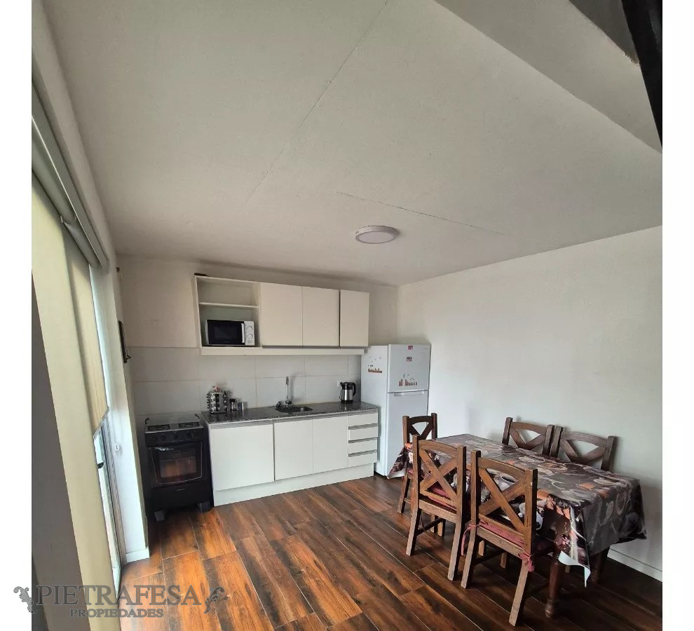 Apartamento ID.12033 - Dúplex en venta 2 dormitorios, 1 baño y patio-Unión