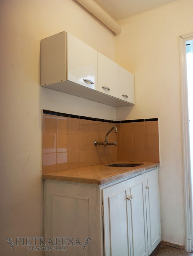 Apartamento ID.12937 - Apto en venta con renta 1 dorm, 1 baño, azotea-Brazo Oriental