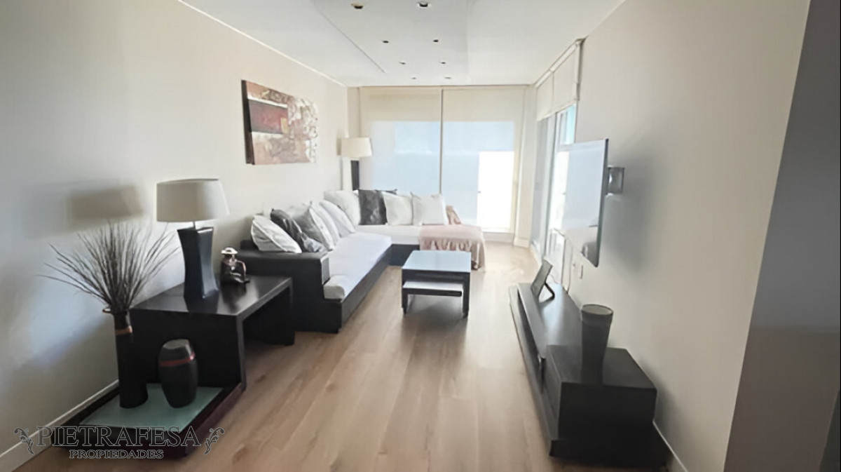 Apartamento ID.13820 - Hermoso apartamento amueblado en alquiler, 3 dormitorios, 2 baños, terraza, garaje. Pocitos.