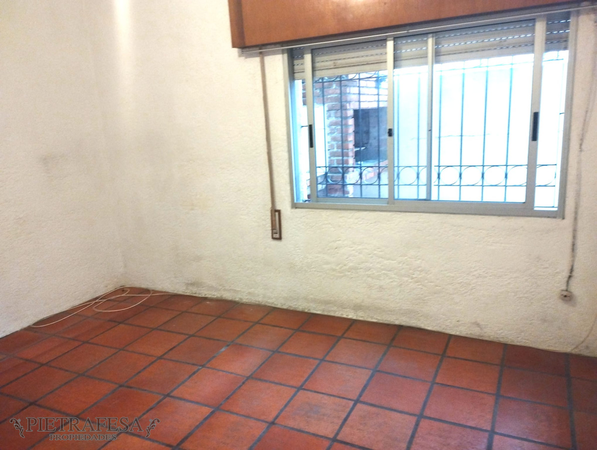 Apartamento ID.6829 - Apartamento en venta 3 dormitorios, 2 baños, patio con parrillero y azotea-Solano López-Buceo