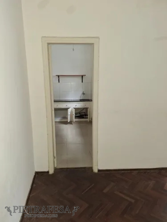 Apartamento ID.13835 - Apartamento en alquiler, sin gastos comunes. 1 dormitorio, 1baño, balcón. Aguada.