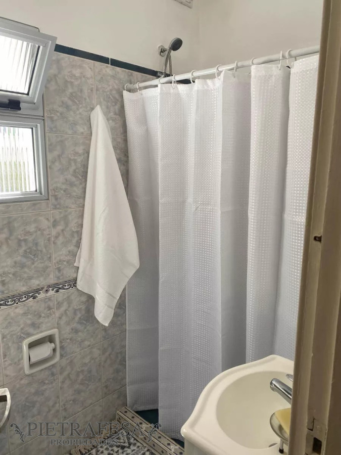 Apartamento ID.7155 - Apartamento en venta, 2 dormitorios, 1 baño y patio- Pte Lorenzo Batlle -Tres Cruces