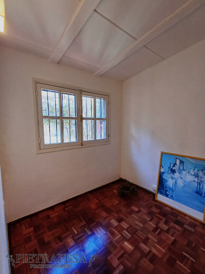 Apartamento ID.9413 - Apto en venta 2 dormitorios, 1 baño, patio-Barrio Sur
