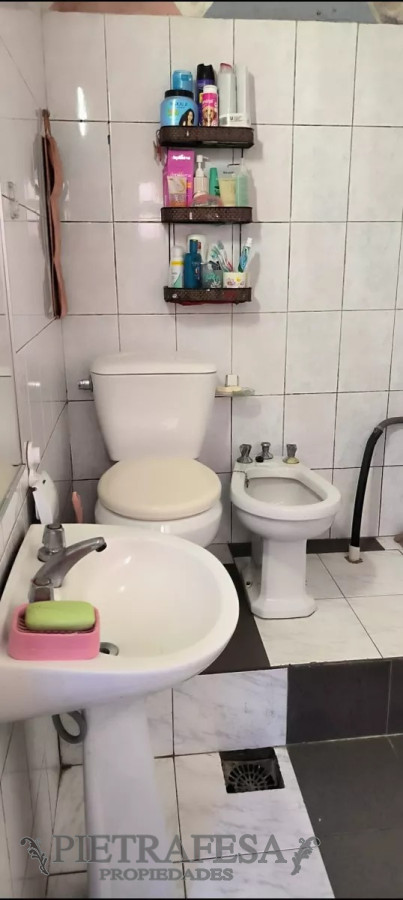 Apartamento ID.7899 - PH en venta 2 dormitorios, 1 baño y patio- Acevedo Diaz -Tres Cruces