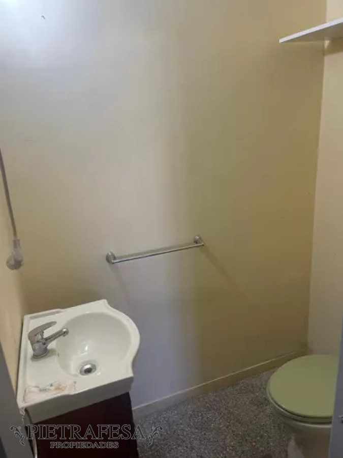 Apartamento ID.12085 - Apartamento en alquiler, 2dorm, 2baños, balcón, patio. Malvin.