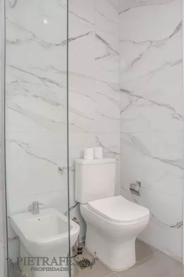 Apartamento ID.12431 - Apartamento en alquiler, 3dormitorios, 2baños, terraza, garaje, amueblado. Malvin.