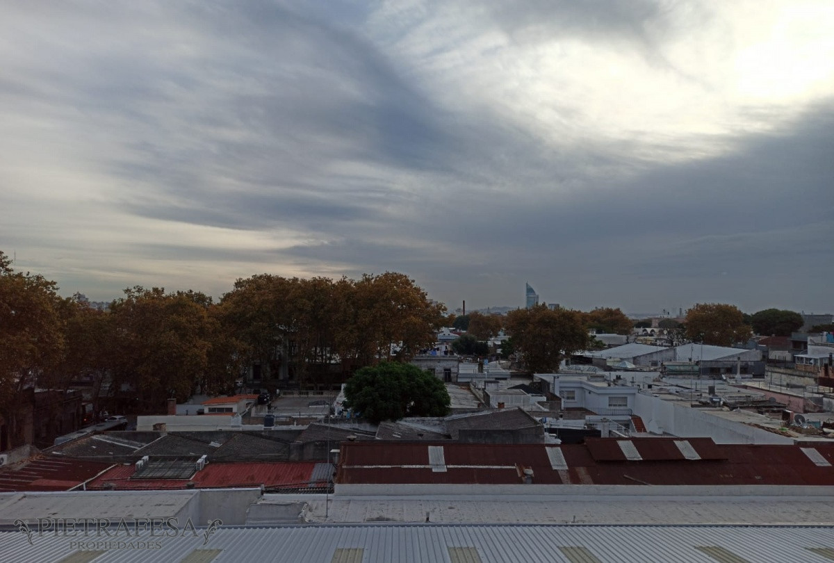 Apartamento ID.1940 - Apartamento en venta 4 dormitorios 2 baños- Salvador Ferrer Serra- Tres Cruces