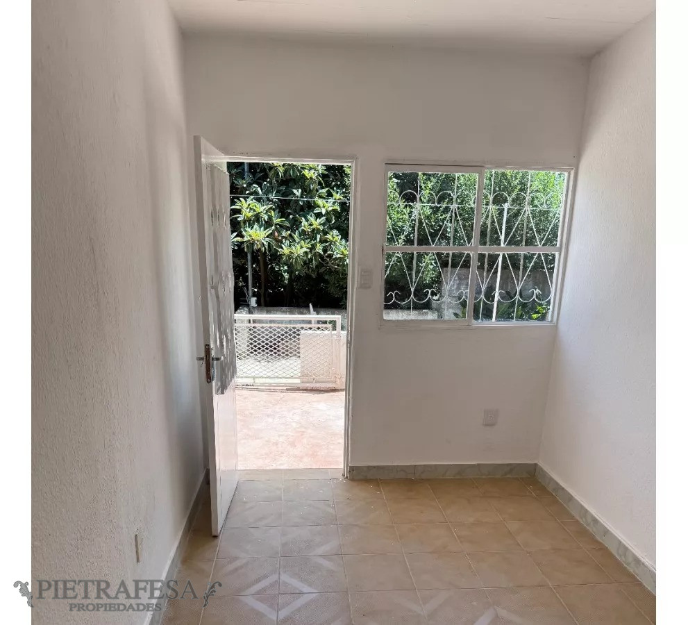 Apartamento ID.12877 - Apto con renta en venta, 1 dormitorio, patio-Prado